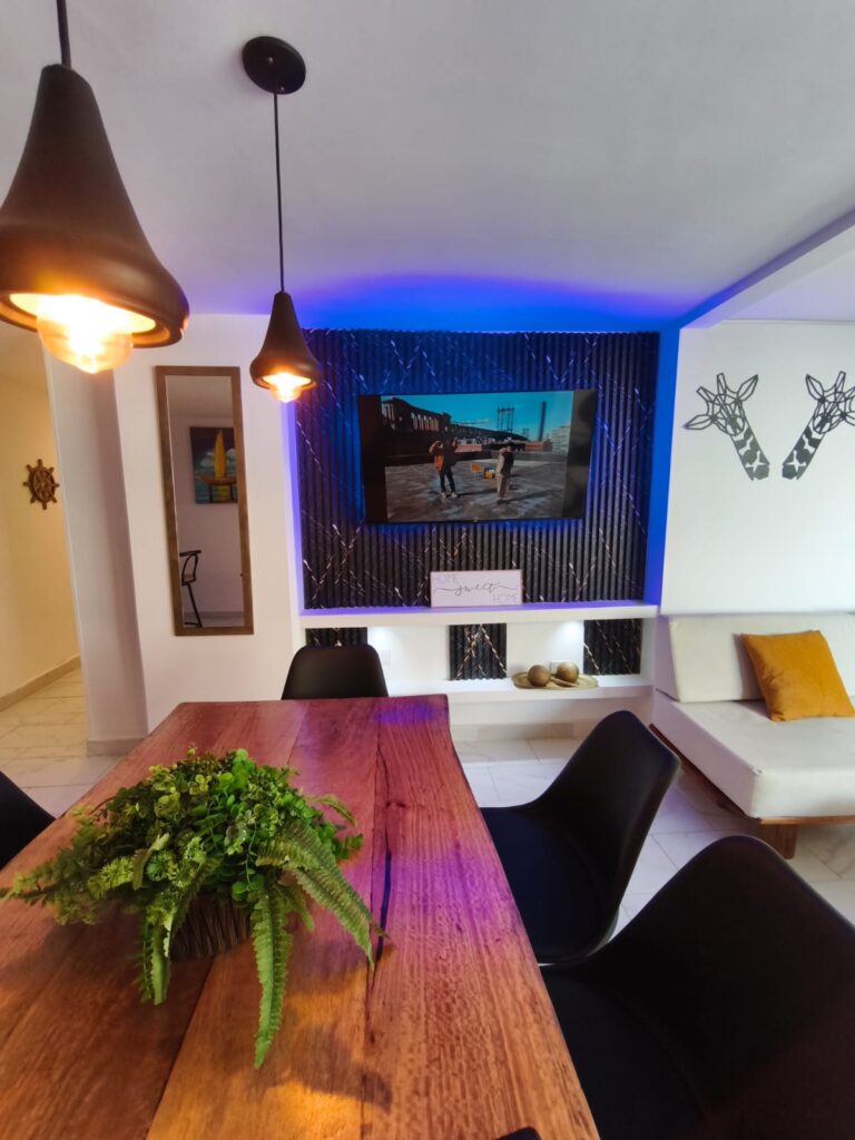 0c2b267e-0909-4c00-9bcb-86a5a76dd104