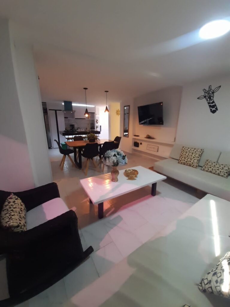 123b1cf7-6819-4c00-bf4a-3150234b1bb3